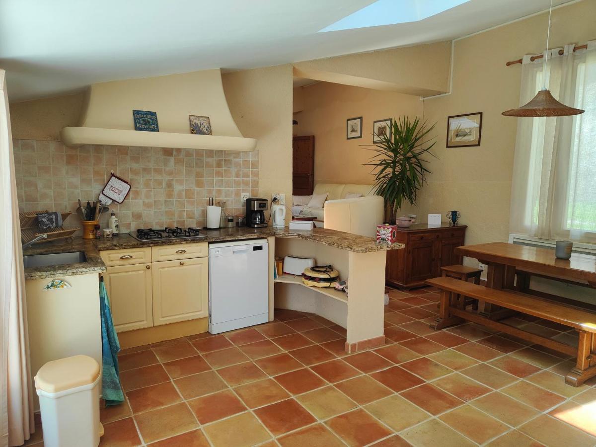 Domaine Bellavigne Gites Et Spa Forcalquier Dış mekan fotoğraf